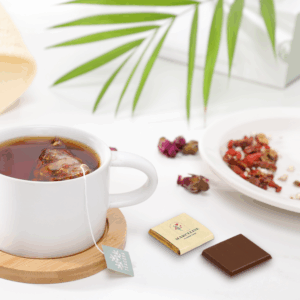 Quadrotti al cioccolato con carta riciclata