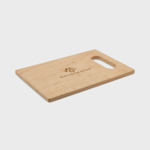 Tagliere in legno di ontano con presa aperta